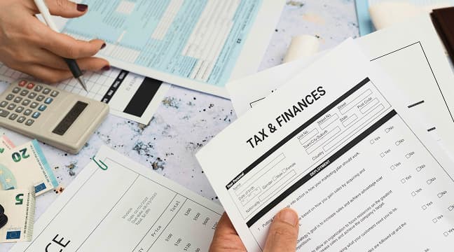 How do you prove sufficient income for a French visitor visa as a Canadian retiree?