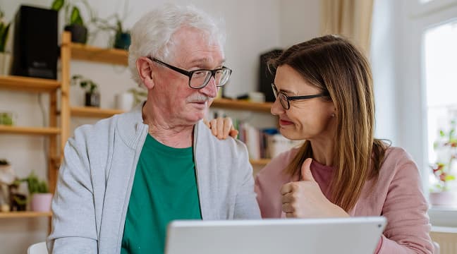 How do you prove sufficient income for a French visitor visa as a U.S. retiree?